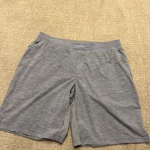 Lululemon mens Pace Breaker linerless 9” shorts xxl